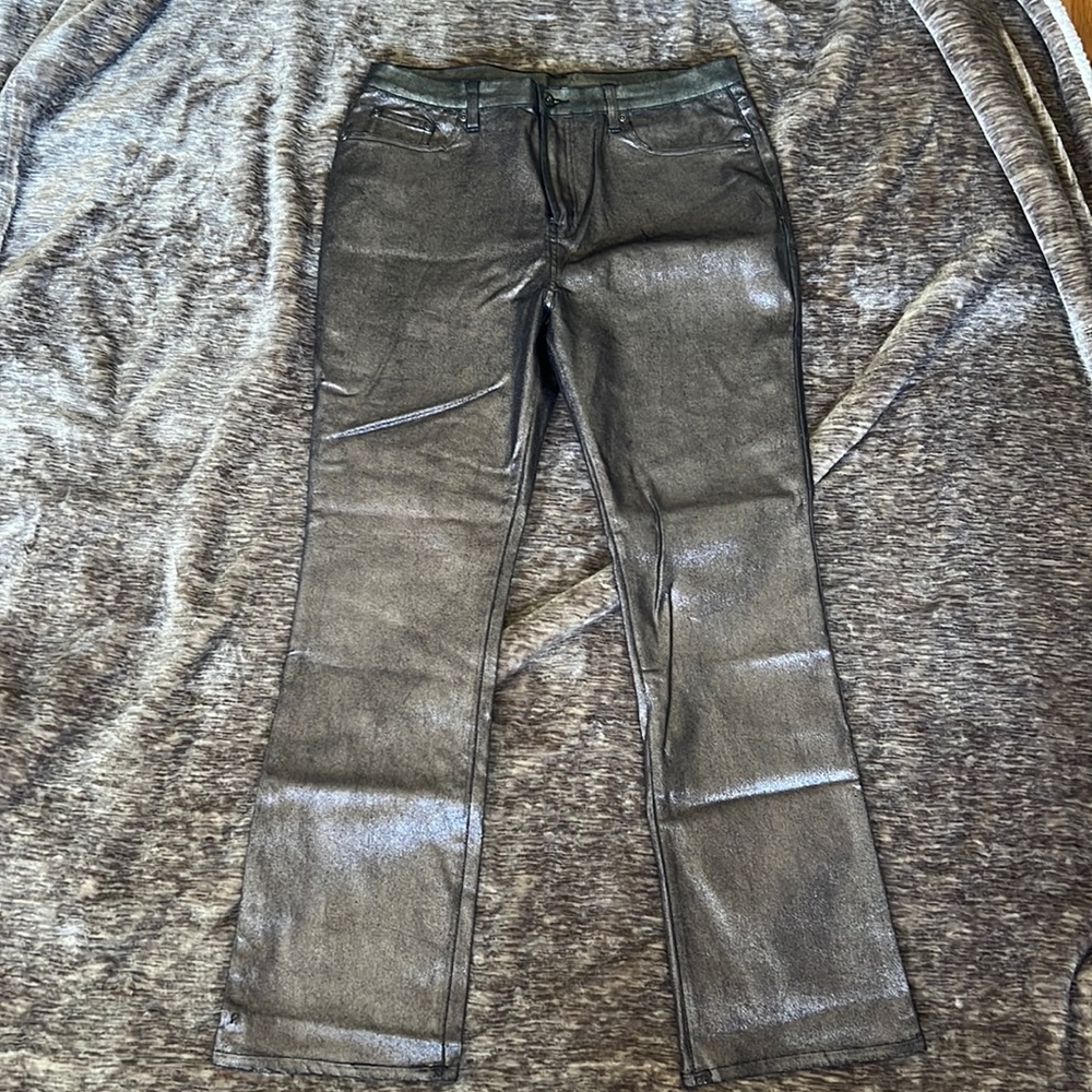 Hot Color!!! New never been worn- DG2 by Diane Gilman Jeans